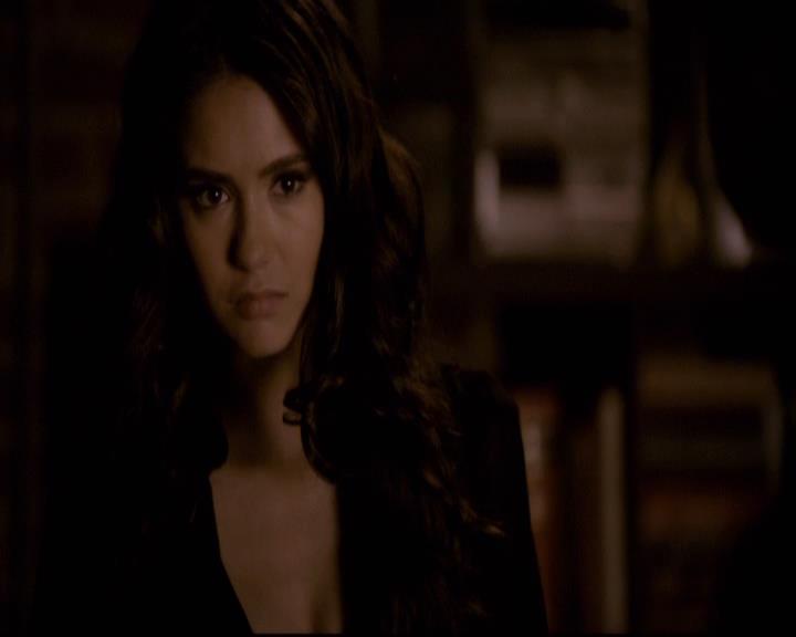 VampireDiariesWorld-dot-org_2x21TheSunAlsoRises0061.jpg