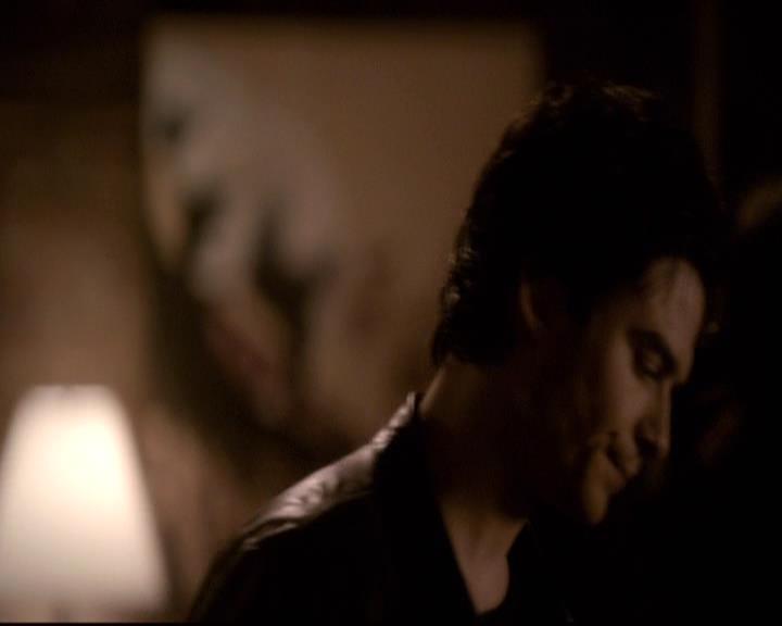 VampireDiariesWorld-dot-org_2x21TheSunAlsoRises0069.jpg