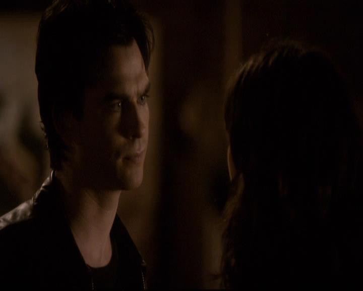 VampireDiariesWorld-dot-org_2x21TheSunAlsoRises0075.jpg