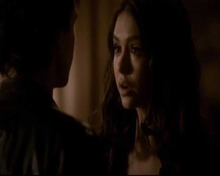 VampireDiariesWorld-dot-org_2x21TheSunAlsoRises0077.jpg