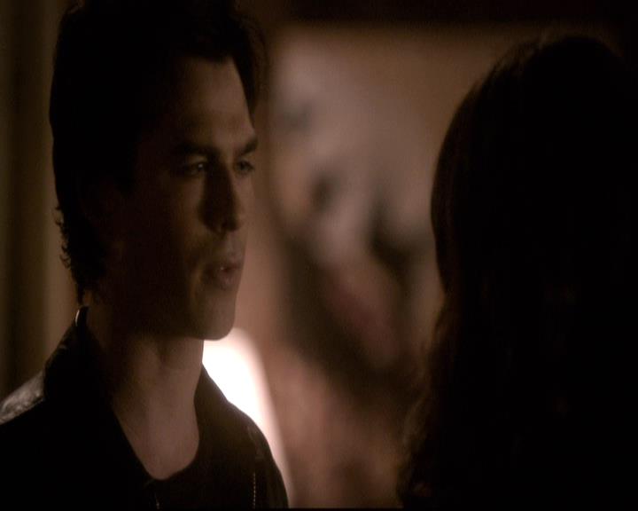 VampireDiariesWorld-dot-org_2x21TheSunAlsoRises0081.jpg