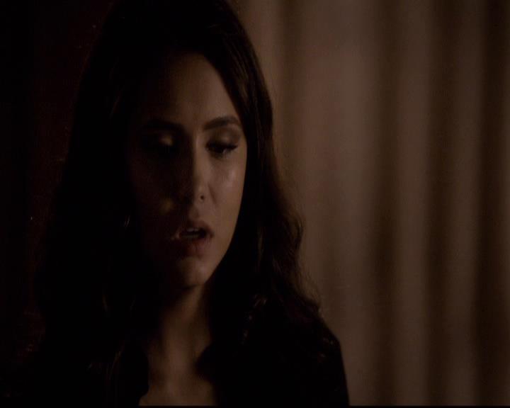 VampireDiariesWorld-dot-org_2x21TheSunAlsoRises0100.jpg