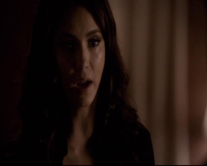 VampireDiariesWorld-dot-org_2x21TheSunAlsoRises0107.jpg