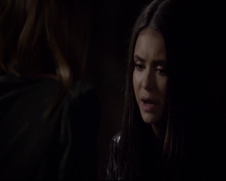 VampireDiariesWorld-dot-org_2x21TheSunAlsoRises0151.jpg