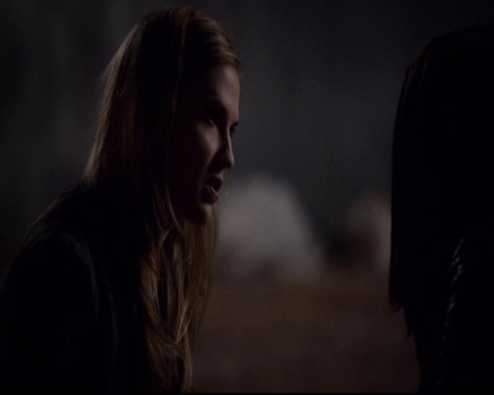 VampireDiariesWorld-dot-org_2x21TheSunAlsoRises0154.jpg