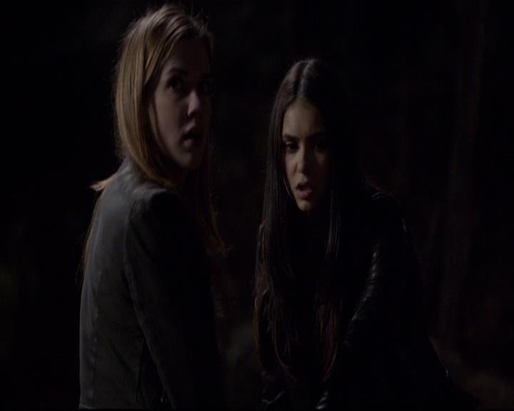 VampireDiariesWorld-dot-org_2x21TheSunAlsoRises0174.jpg