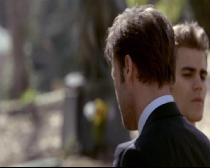 VampireDiariesWorld-dot-org_2x21TheSunAlsoRises2154.jpg