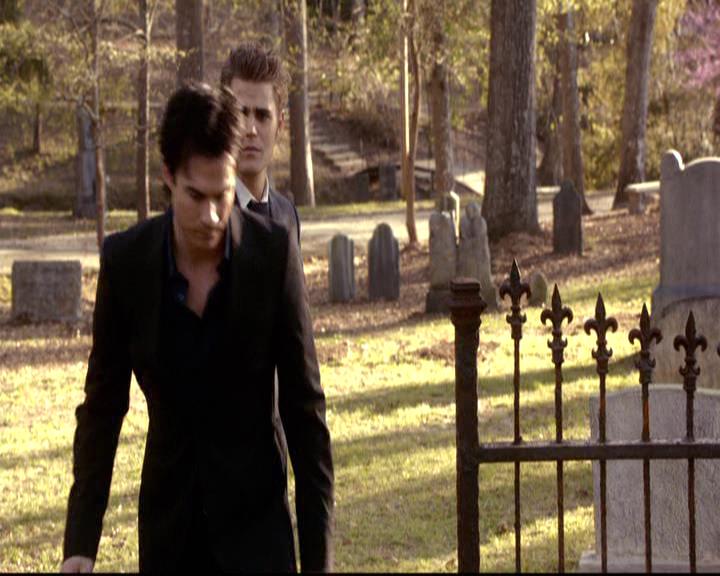 VampireDiariesWorld-dot-org_2x21TheSunAlsoRises2246.jpg