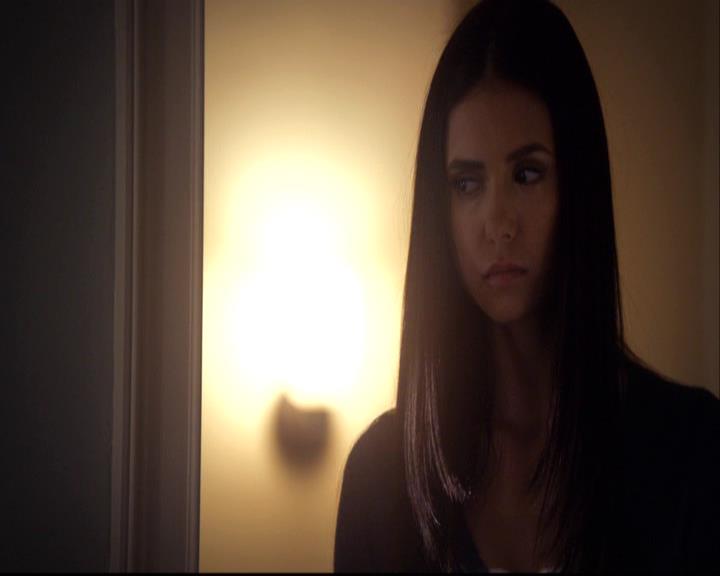 VampireDiariesWorld-dot-org_2x22AsILayDying0029.jpg