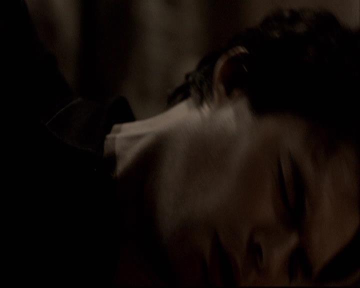 VampireDiariesWorld-dot-org_2x22AsILayDying0194.jpg