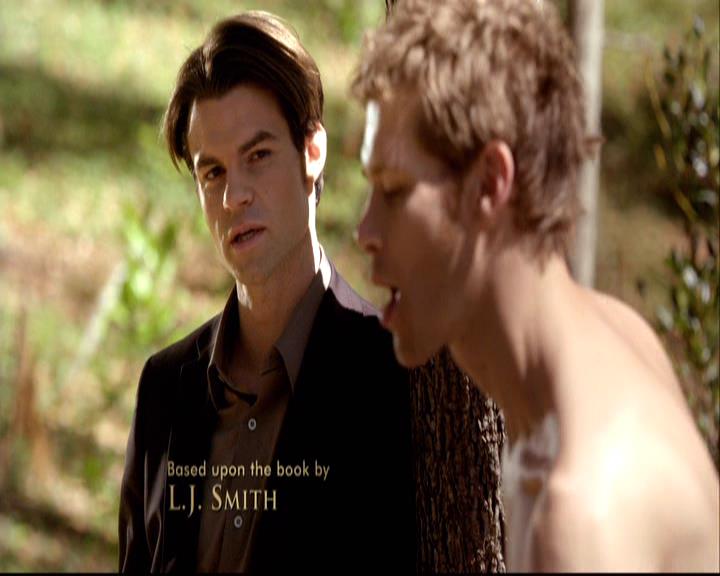 VampireDiariesWorld-dot-org_2x22AsILayDying0229.jpg