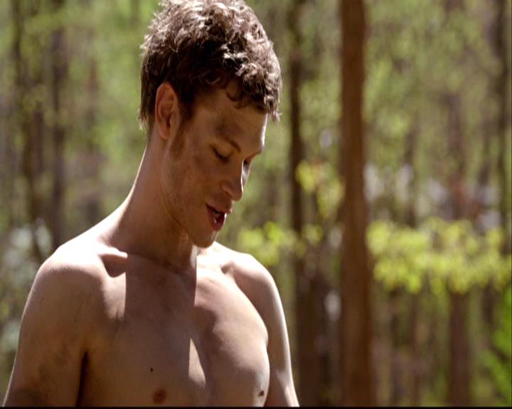 VampireDiariesWorld-dot-org_2x22AsILayDying0234.jpg