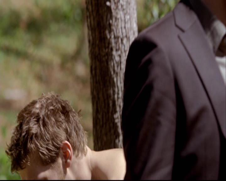 VampireDiariesWorld-dot-org_2x22AsILayDying0250.jpg