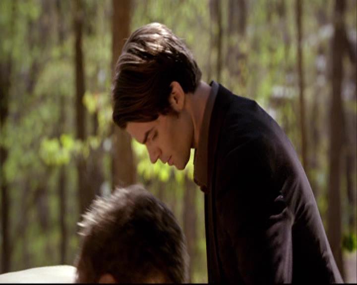 VampireDiariesWorld-dot-org_2x22AsILayDying0254.jpg