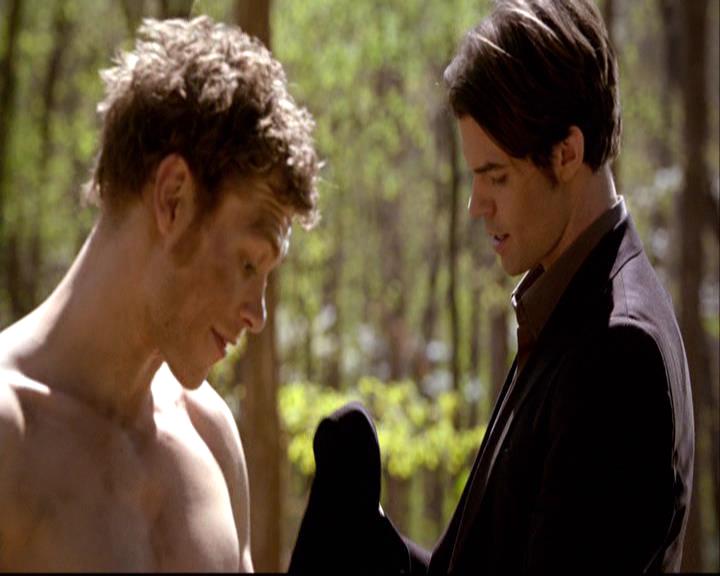 VampireDiariesWorld-dot-org_2x22AsILayDying0257.jpg