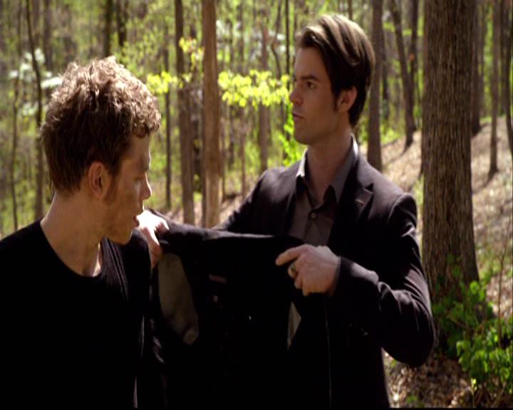 VampireDiariesWorld-dot-org_2x22AsILayDying0267.jpg