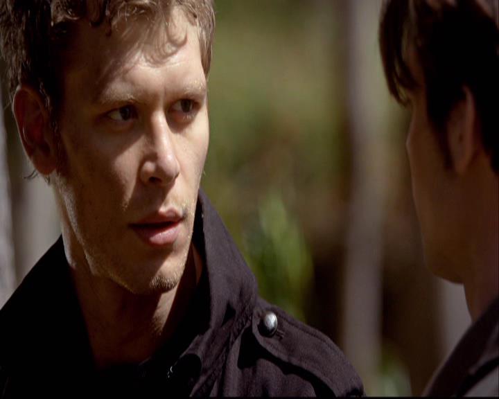 VampireDiariesWorld-dot-org_2x22AsILayDying0281.jpg