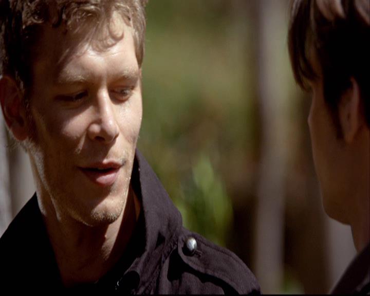 VampireDiariesWorld-dot-org_2x22AsILayDying0286.jpg