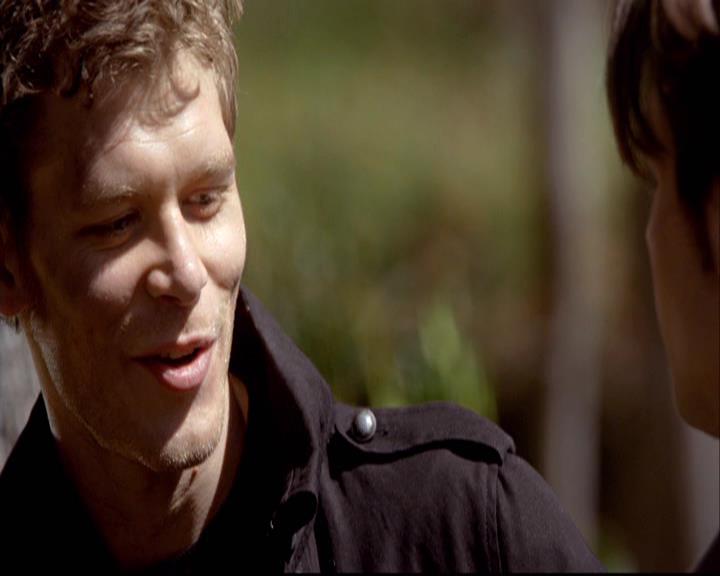 VampireDiariesWorld-dot-org_2x22AsILayDying0287.jpg