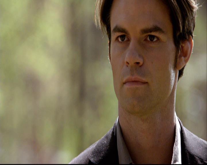 VampireDiariesWorld-dot-org_2x22AsILayDying0293.jpg