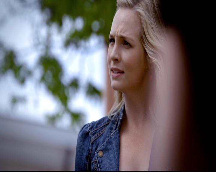 VampireDiariesWorld-dot-org_2x22AsILayDying0364.jpg