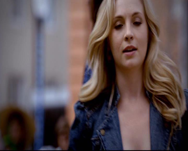 VampireDiariesWorld-dot-org_2x22AsILayDying0372.jpg