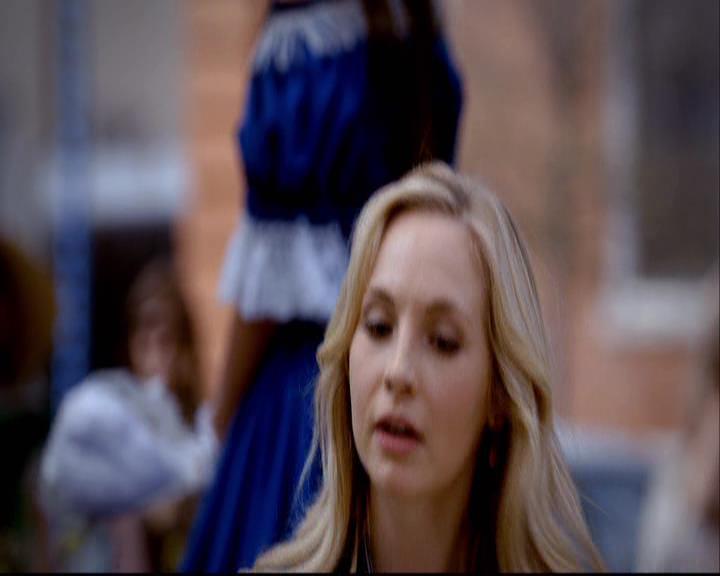 VampireDiariesWorld-dot-org_2x22AsILayDying0373.jpg