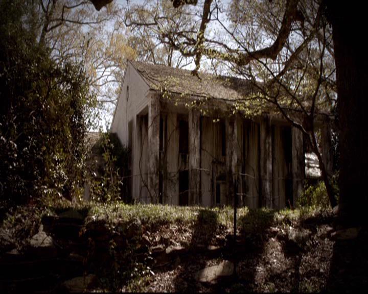 VampireDiariesWorld-dot-org_2x22AsILayDying0396.jpg