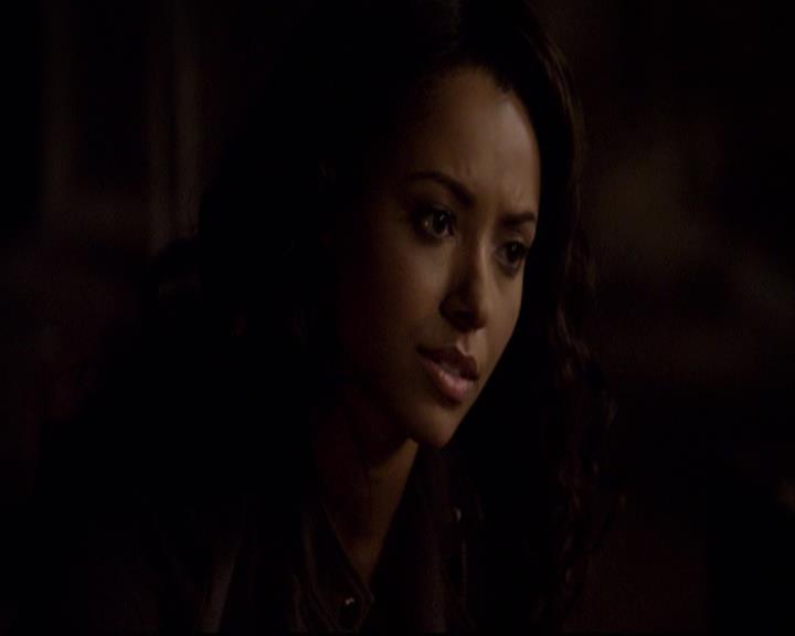 VampireDiariesWorld-dot-org_2x22AsILayDying0400.jpg