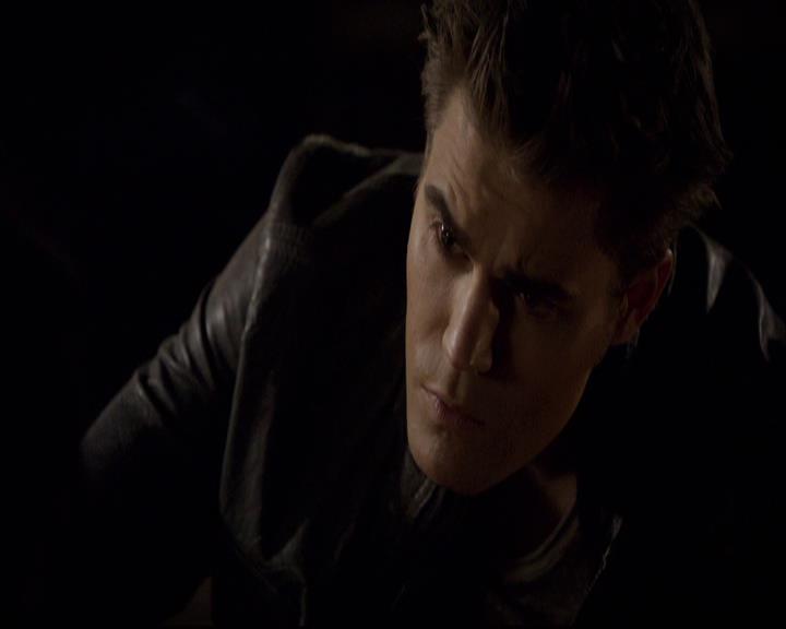 VampireDiariesWorld-dot-org_2x22AsILayDying0401.jpg