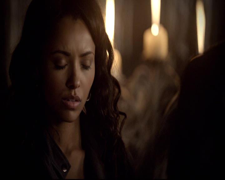 VampireDiariesWorld-dot-org_2x22AsILayDying0427.jpg