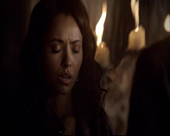 VampireDiariesWorld-dot-org_2x22AsILayDying0429.jpg