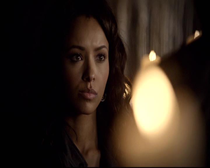 VampireDiariesWorld-dot-org_2x22AsILayDying0435.jpg