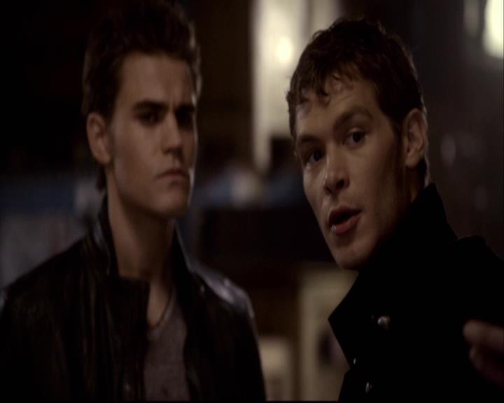 VampireDiariesWorld-dot-org_2x22AsILayDying2149.jpg