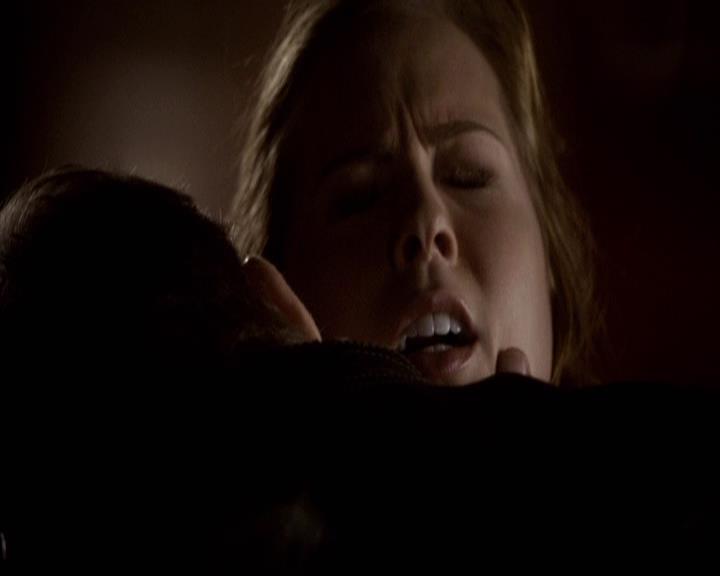 VampireDiariesWorld-dot-org_2x22AsILayDying2191.jpg