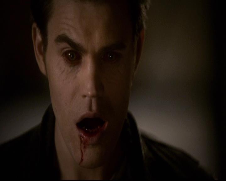 VampireDiariesWorld-dot-org_2x22AsILayDying2199.jpg