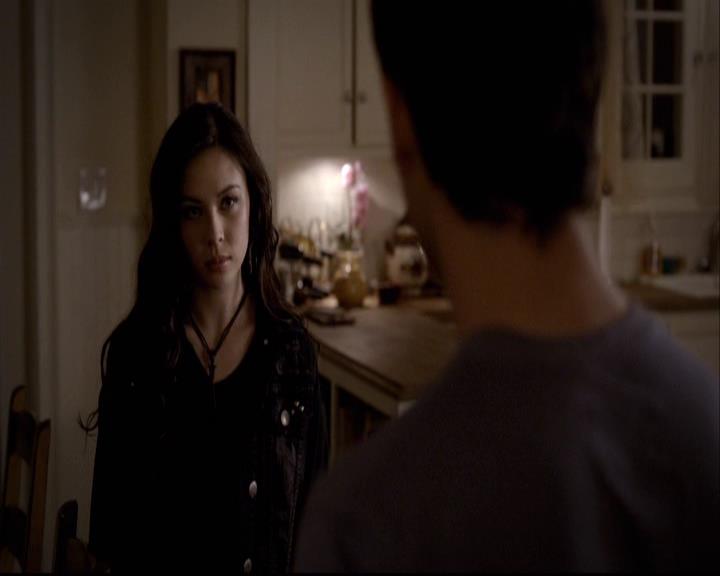 VampireDiariesWorld-dot-org_2x22AsILayDying2263.jpg