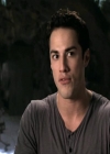 VampireDiariesWorld-dot-org_Seizoen2-DVDExtras-PagesOfTheWolf-BuildingTheBeast0046.jpg