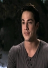 VampireDiariesWorld-dot-org_Seizoen2-DVDExtras-PagesOfTheWolf-HowlingAtTheMoon0346.jpg