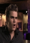 VampireDiariesWorld-dot-org_Seizoen2-DVDExtras-ThePerfectLoveTriangle-VampiresWerewolvesWitches0100.jpg