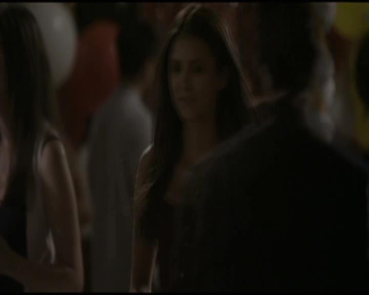 VampireDiariesWorld-dot-org_Seizoen2-DVDScenes-2x02BraveNewWorld0013.jpg