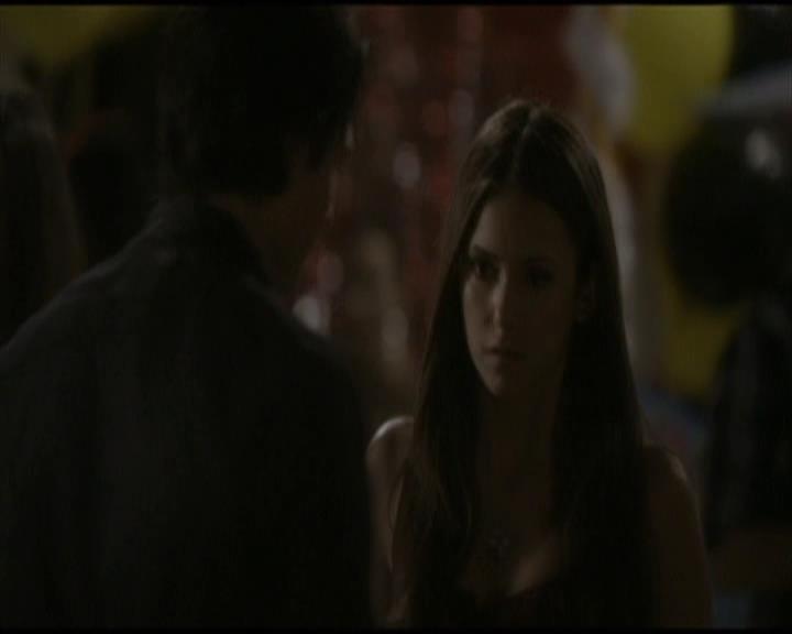 VampireDiariesWorld-dot-org_Seizoen2-DVDScenes-2x02BraveNewWorld0015.jpg