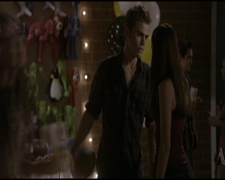 VampireDiariesWorld-dot-org_Seizoen2-DVDScenes-2x02BraveNewWorld0044.jpg