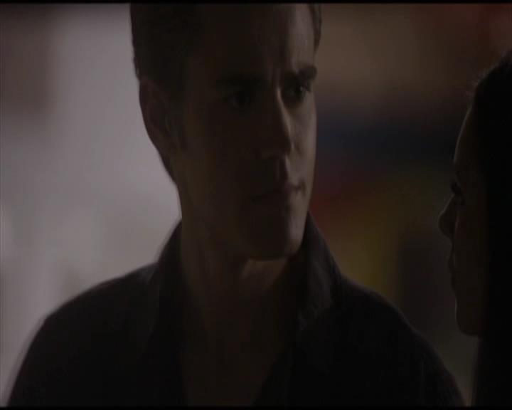 VampireDiariesWorld-dot-org_Seizoen2-DVDScenes-2x02BraveNewWorld0057.jpg