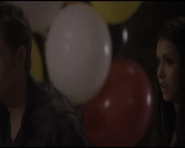 VampireDiariesWorld-dot-org_Seizoen2-DVDScenes-2x02BraveNewWorld0070.jpg