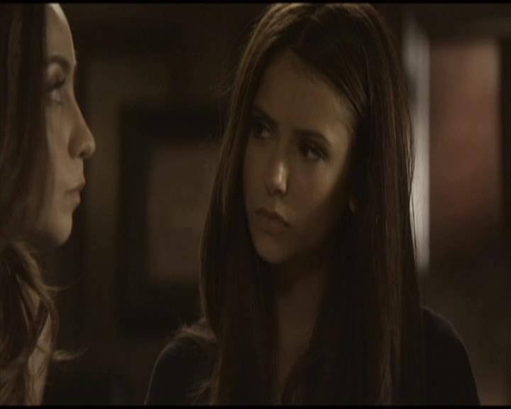 VampireDiariesWorld-dot-org_Seizoen2-DVDScenes-2x03BadMoonRising0025.jpg