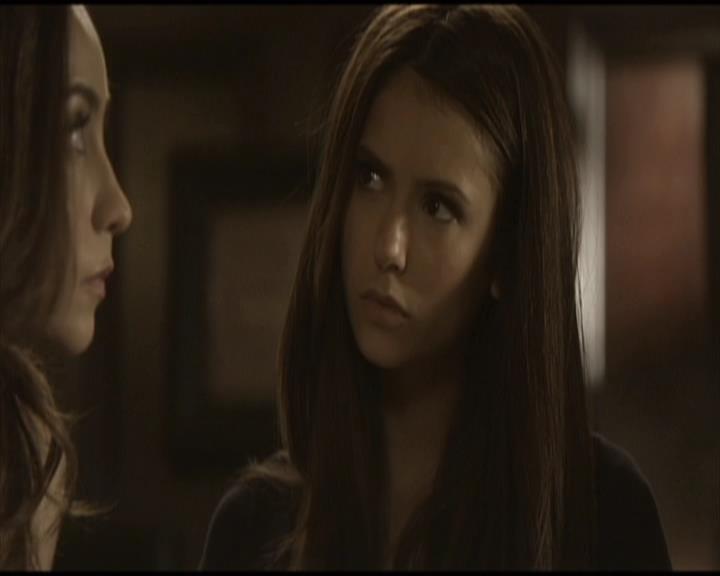 VampireDiariesWorld-dot-org_Seizoen2-DVDScenes-2x03BadMoonRising0026.jpg