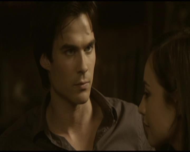 VampireDiariesWorld-dot-org_Seizoen2-DVDScenes-2x03BadMoonRising0043.jpg