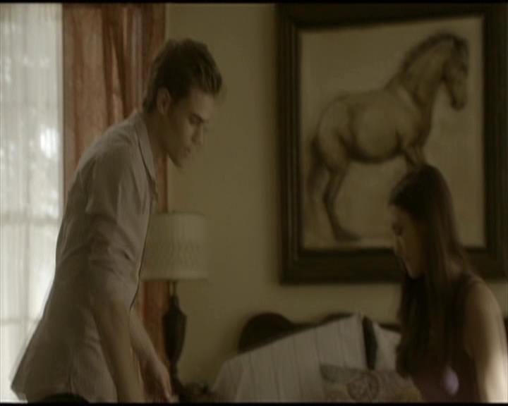 VampireDiariesWorld-dot-org_Seizoen2-DVDScenes-2x03BadMoonRising0062.jpg