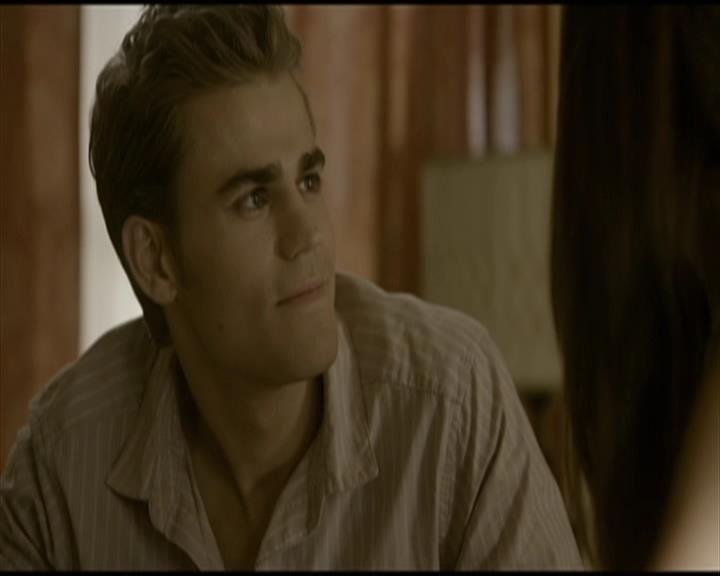 VampireDiariesWorld-dot-org_Seizoen2-DVDScenes-2x03BadMoonRising0069.jpg